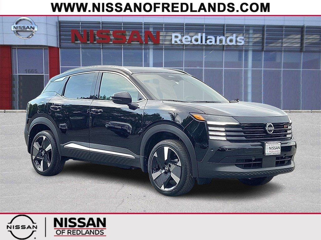 New 2025 Nissan Kicks SR image 1