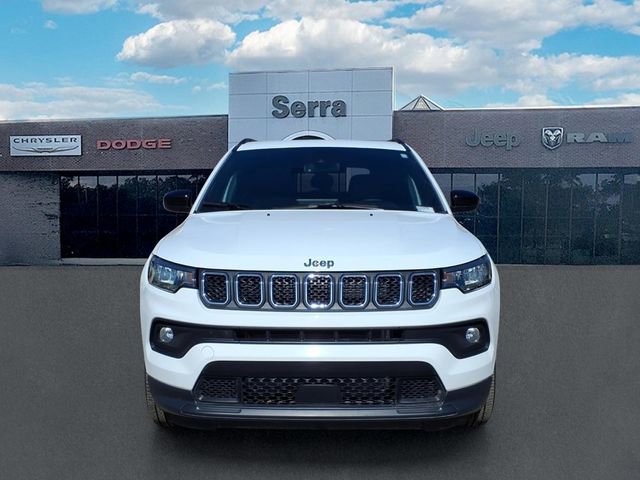 Used 2023 Jeep Compass Latitude video 2