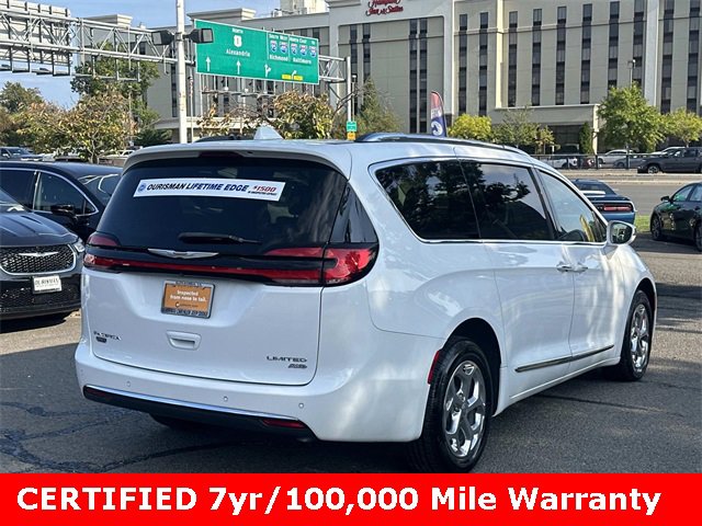 Certified 2021 Chrysler Pacifica Limited image 2