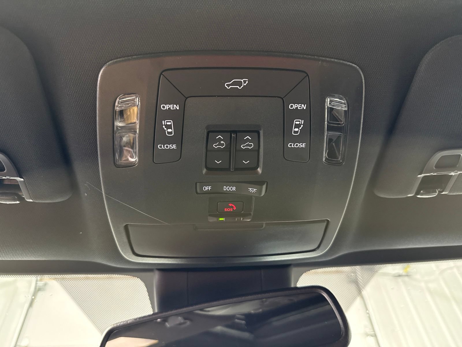 New 2026 Toyota Sienna XSE FWD image 34