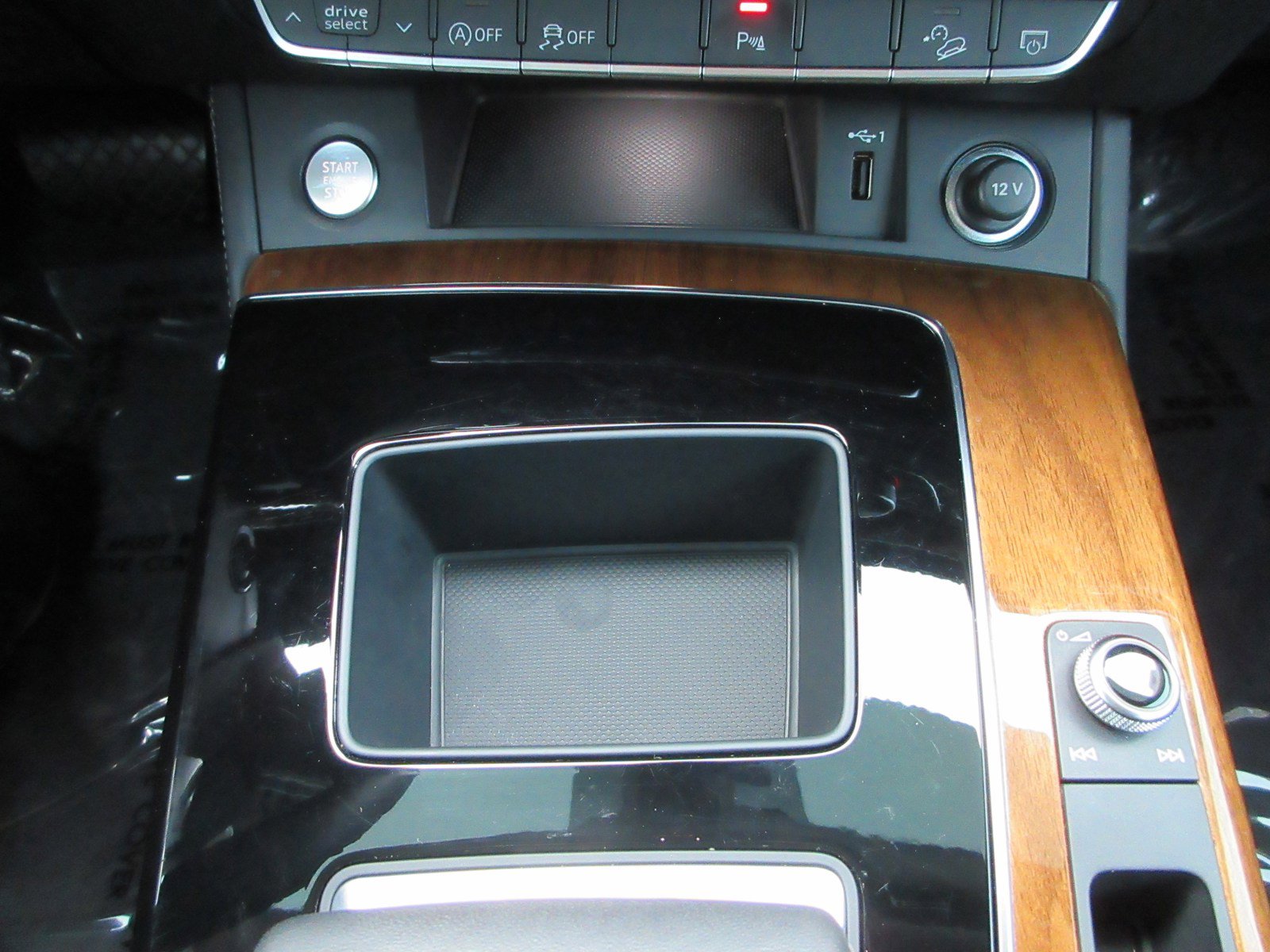 Used 2023 Audi Q5 2.0T Premium Plus w/ Premium Plus Package image 51