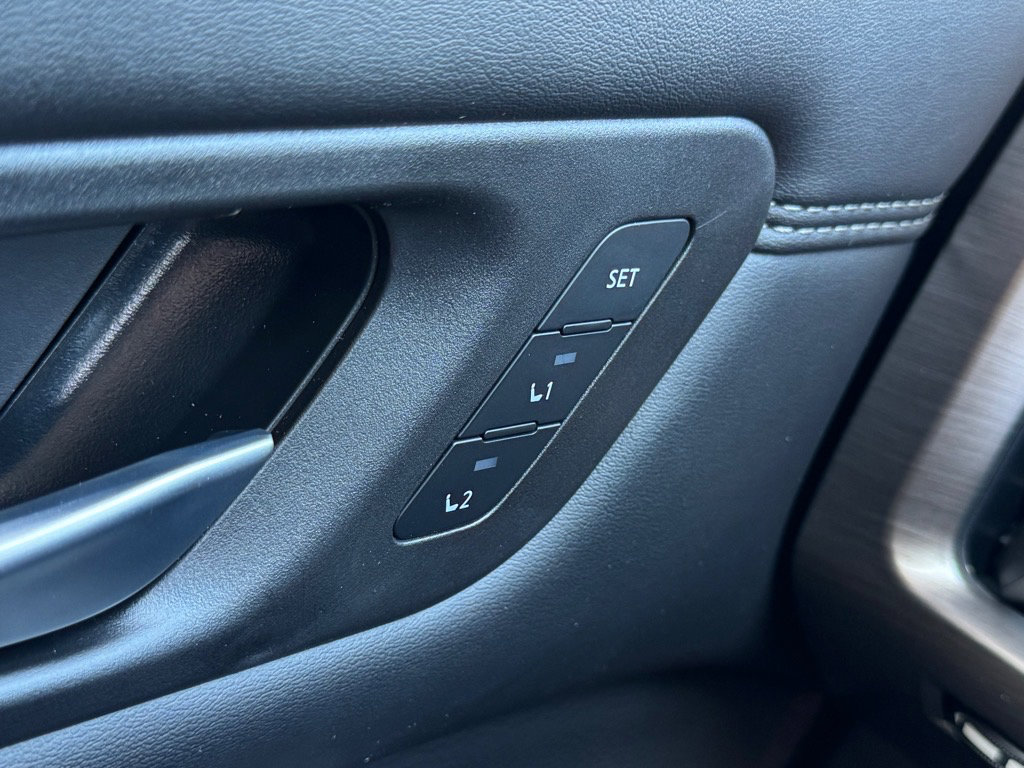 New 2025 Nissan Pathfinder Platinum image 21