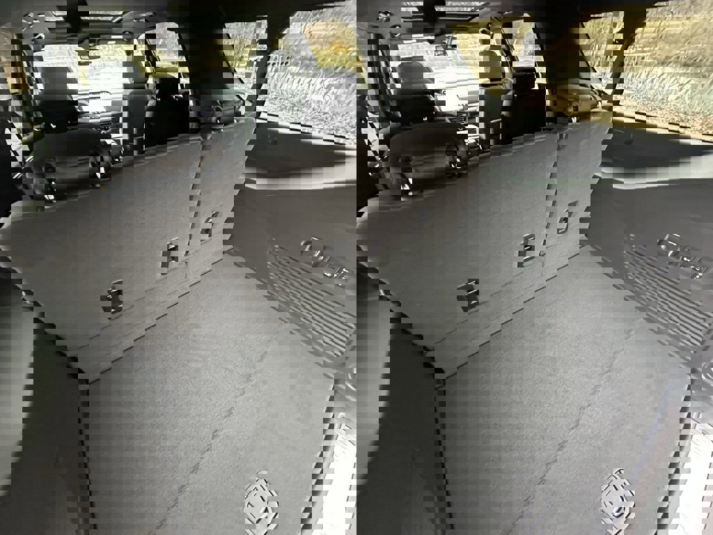 New 2026 Chevrolet Suburban RST w/ RST Capability Package image 16