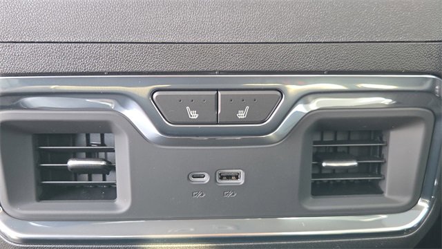 New 2026 GMC Sierra 3500 Denali w/ Denali Reserve Package image 29