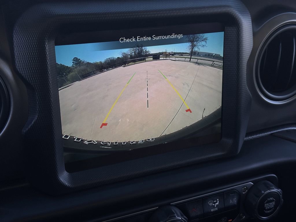 Used 2022 Jeep Wrangler Unlimited Sport image 19