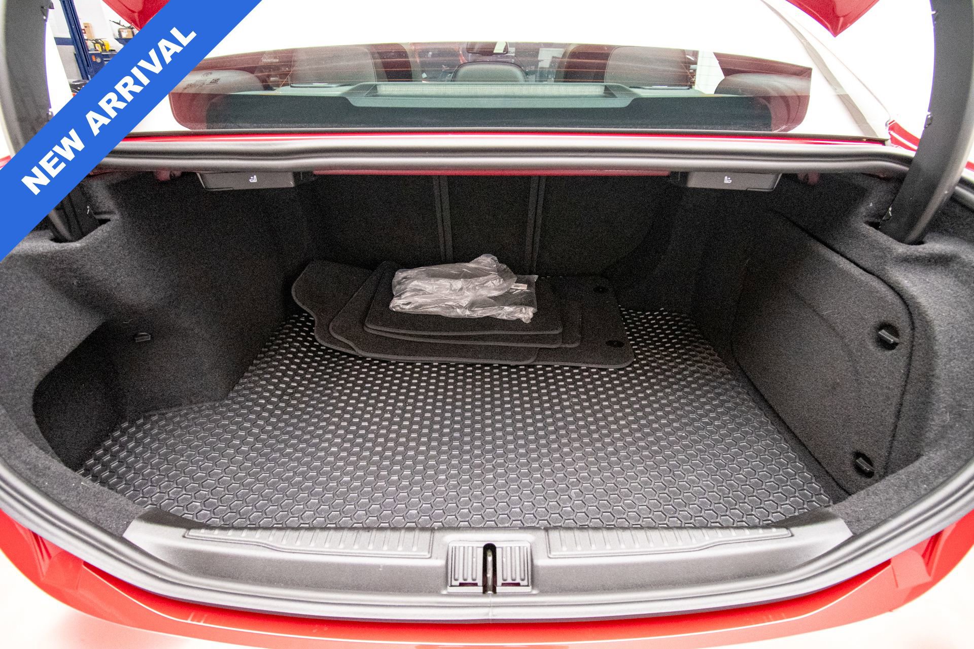 Used 2023 Alfa Romeo Giulia Estrema image 53