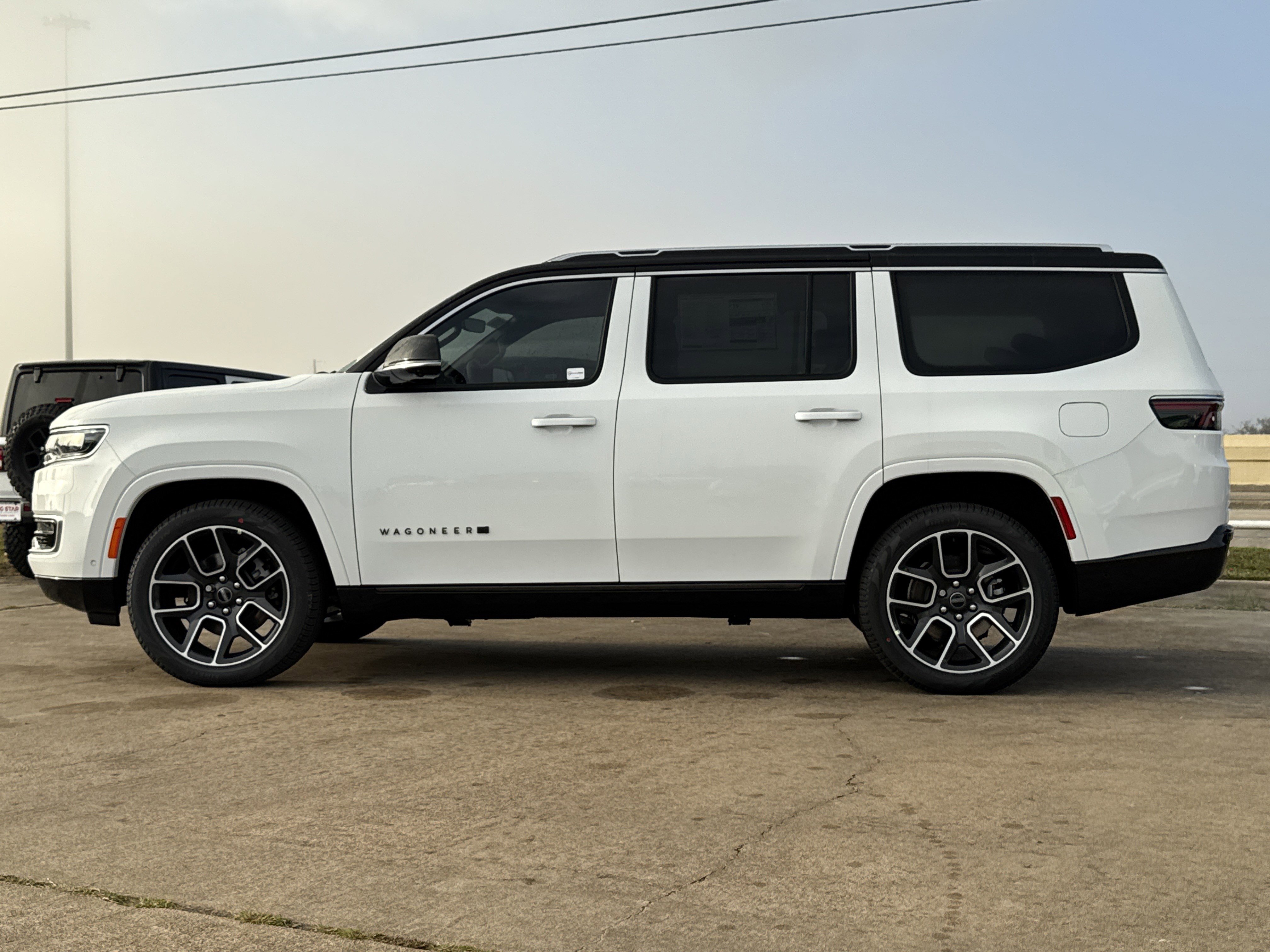 New 2025 Jeep Wagoneer Series III image 8