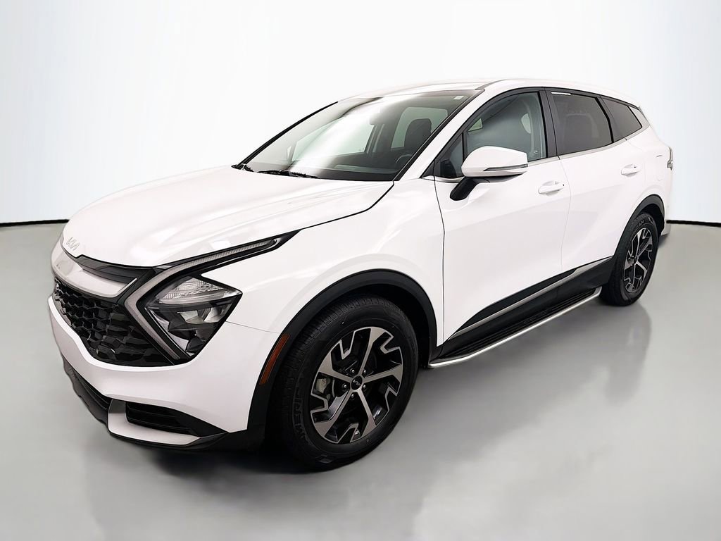 Used 2023 Kia Sportage EX image 5