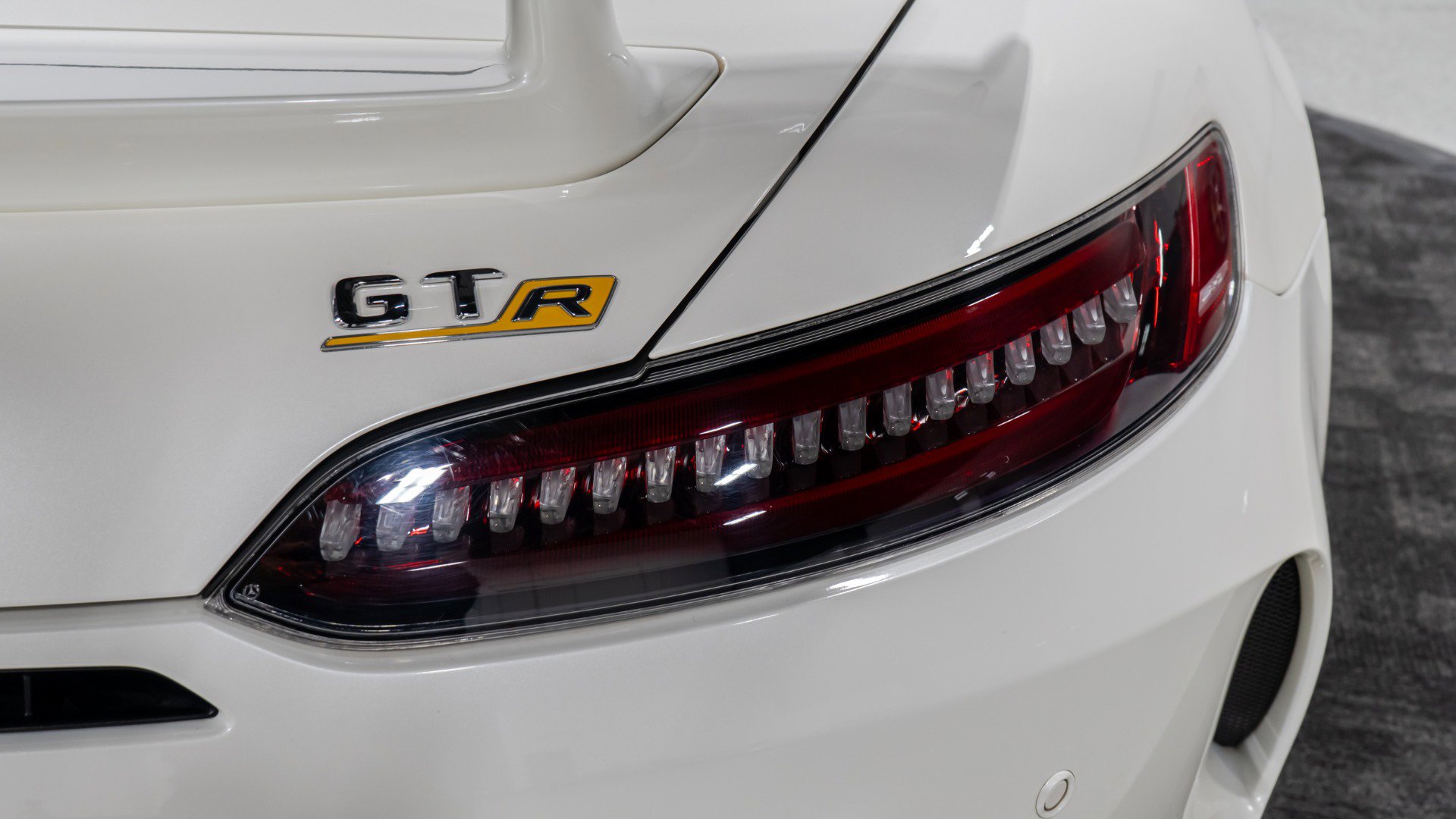 Used 2020 Mercedes-Benz AMG GT R image 35