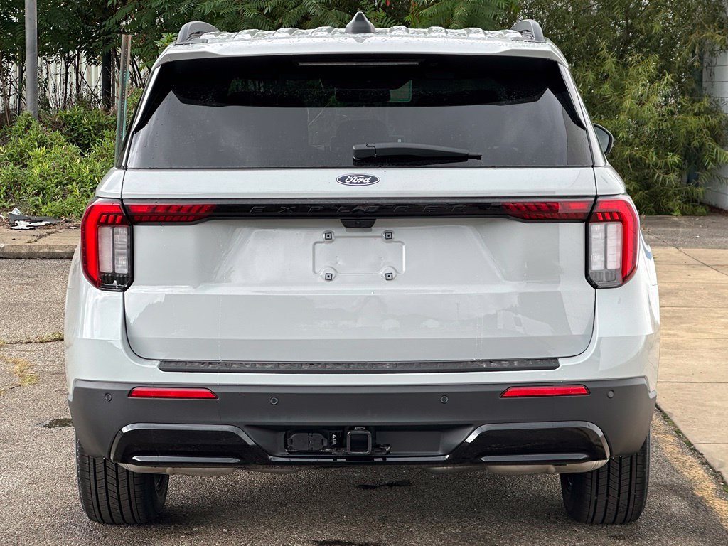 New 2027 Ford Explorer ST-Line w/ Premium Package AWD/4WD image 5