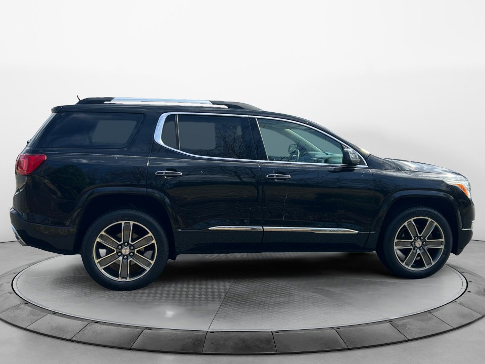Used 2017 GMC Acadia Denali w/ LPO, Cargo Package image 8