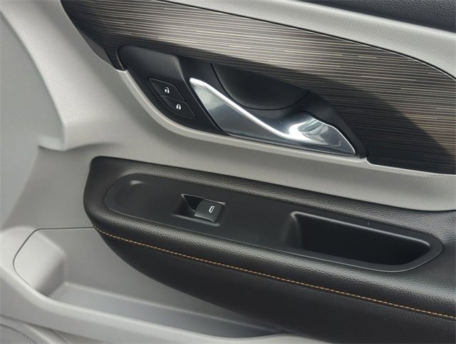 Used 2021 GMC Terrain SLT image 27