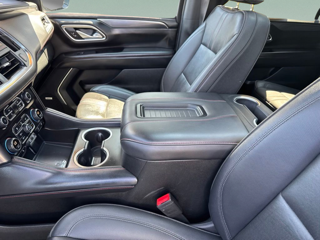 Used 2024 Chevrolet Suburban RST w/ Luxury Package AWD/4WD image 20