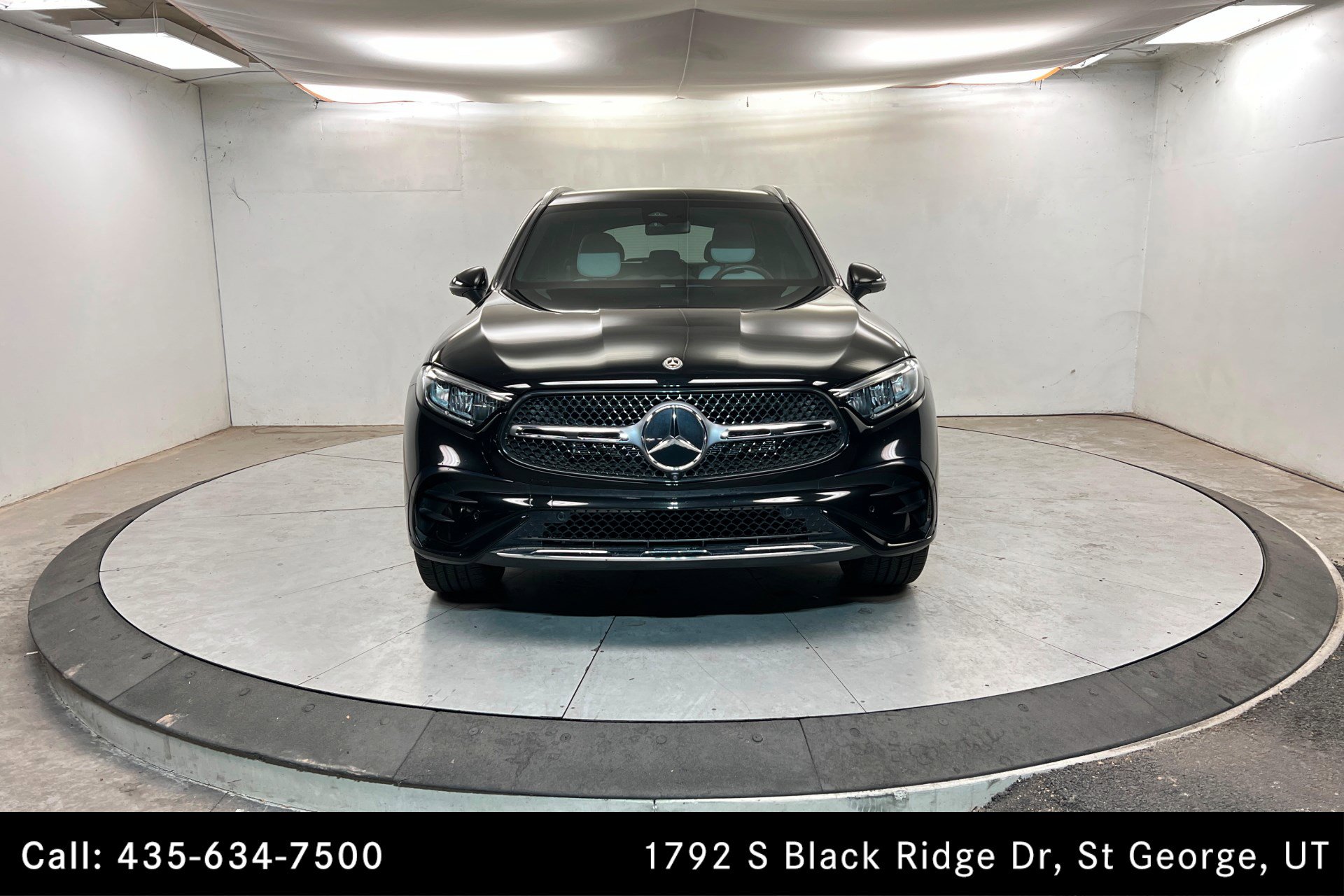 Used 2023 Mercedes-Benz GLC 300 w/ AMG Line image 8