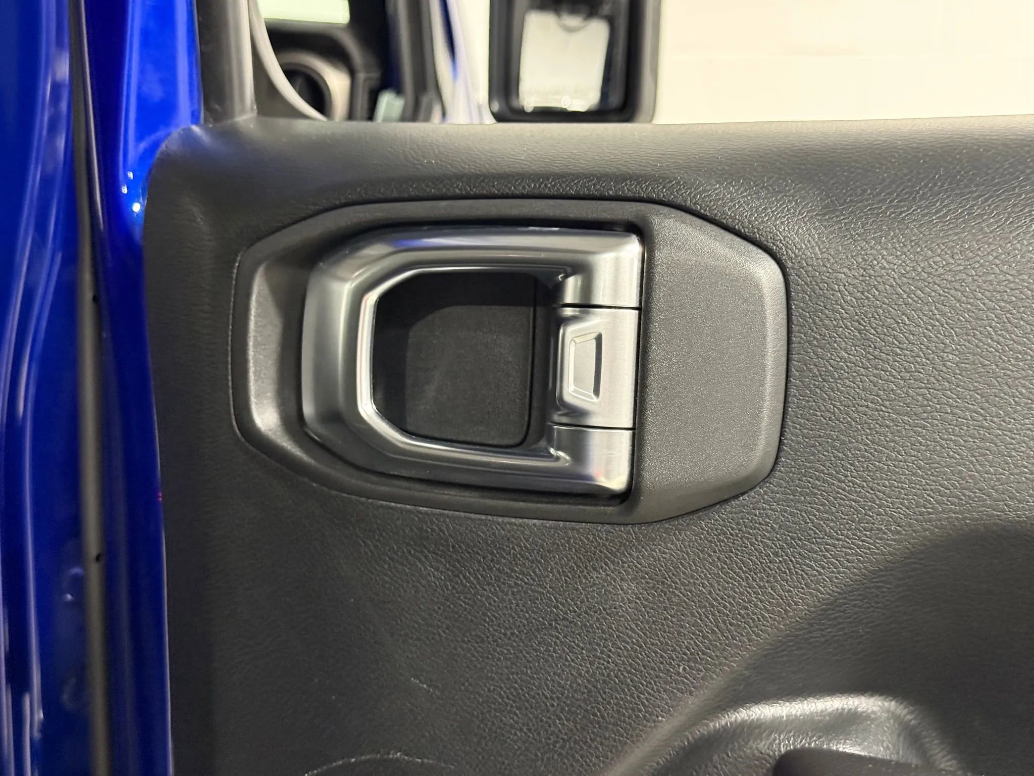 Used 2018 Jeep Wrangler Unlimited Sport S image 51