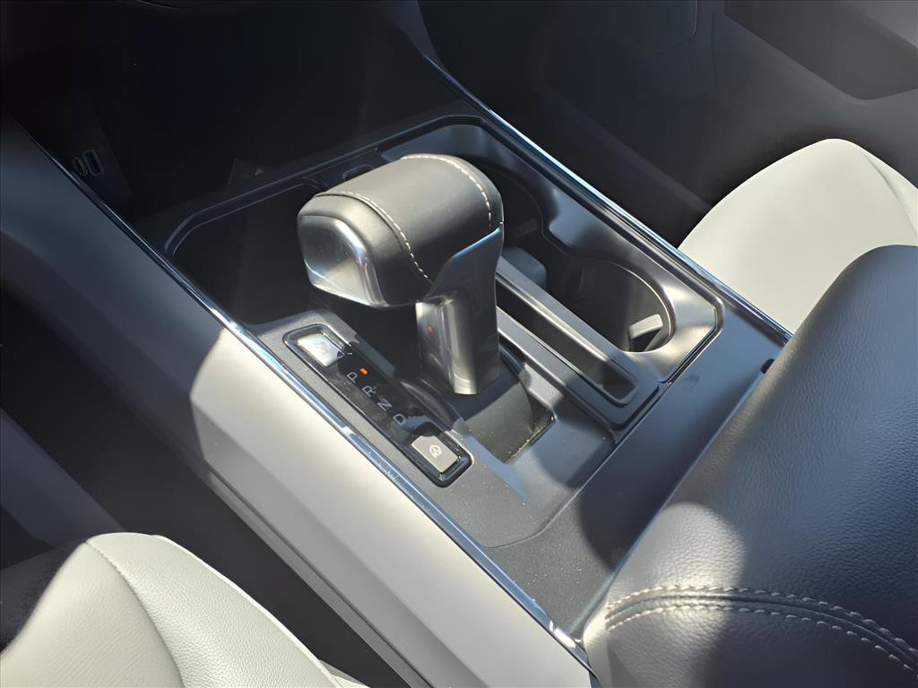 New 2025 Ford F150 Lightning Flash image 9