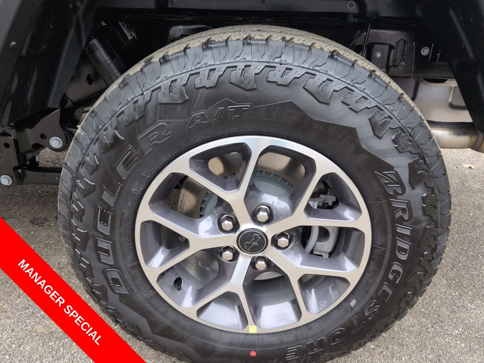New 2026 Jeep Gladiator Sport AWD/4WD image 13
