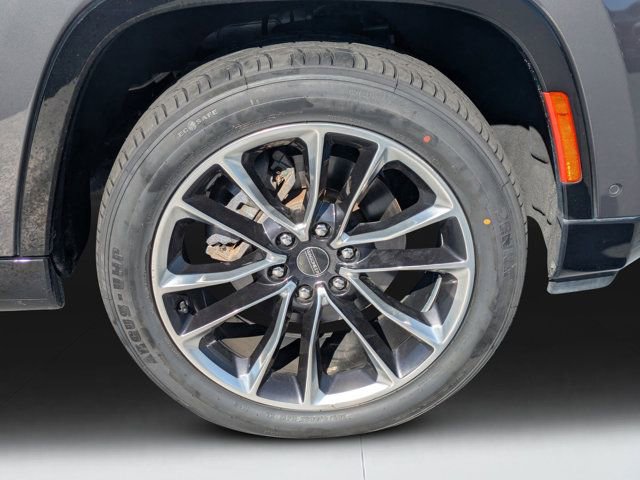 Used 2022 Jeep Wagoneer Series III w/ Premium Group I AWD/4WD image 9