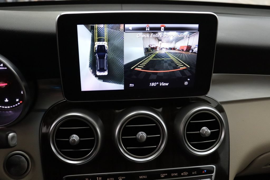 Used 2019 Mercedes-Benz GLC 300 4MATIC image 32