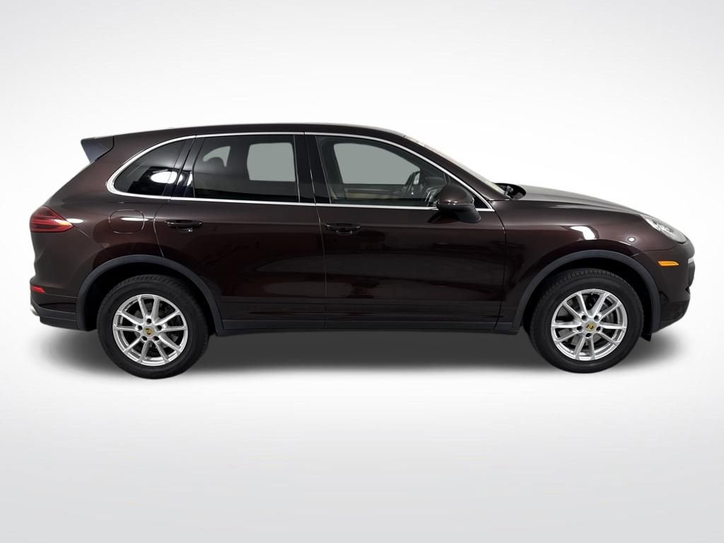 Used 2016 Porsche Cayenne Base w/ Premium Package image 2