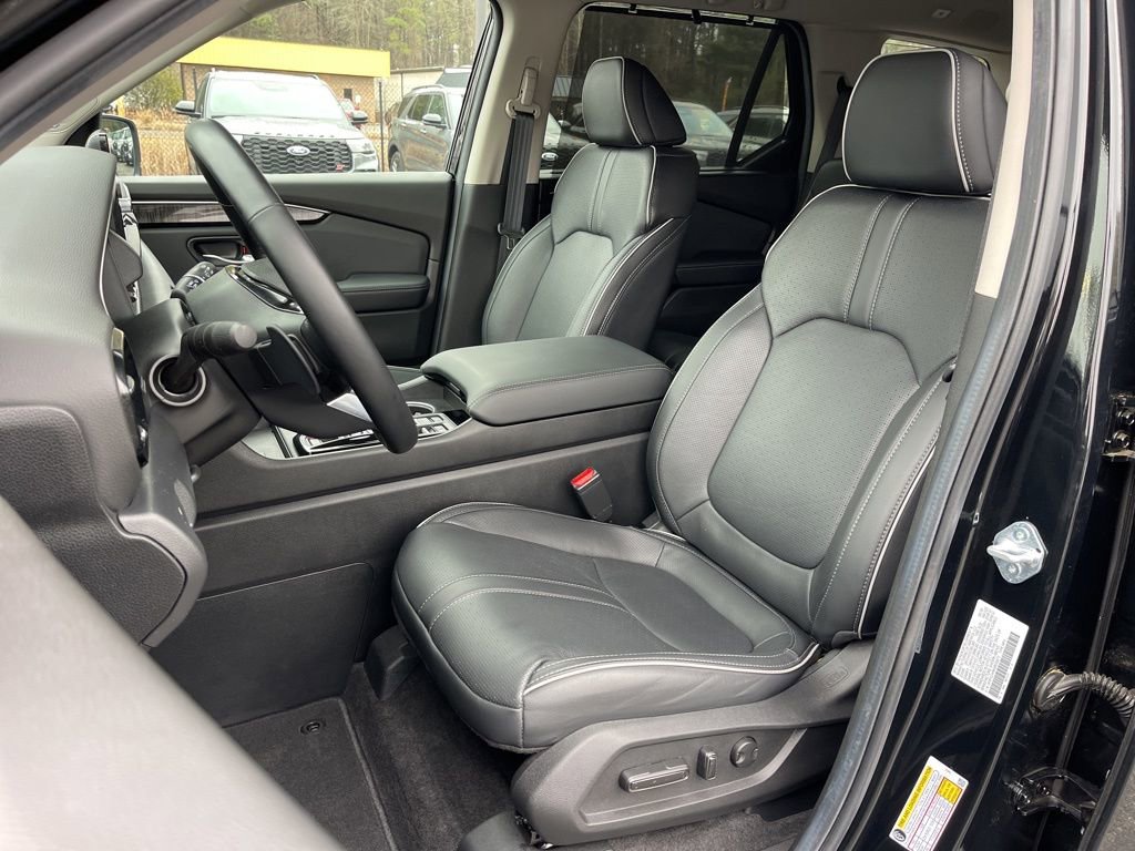 Used 2025 Honda Pilot Elite image 22