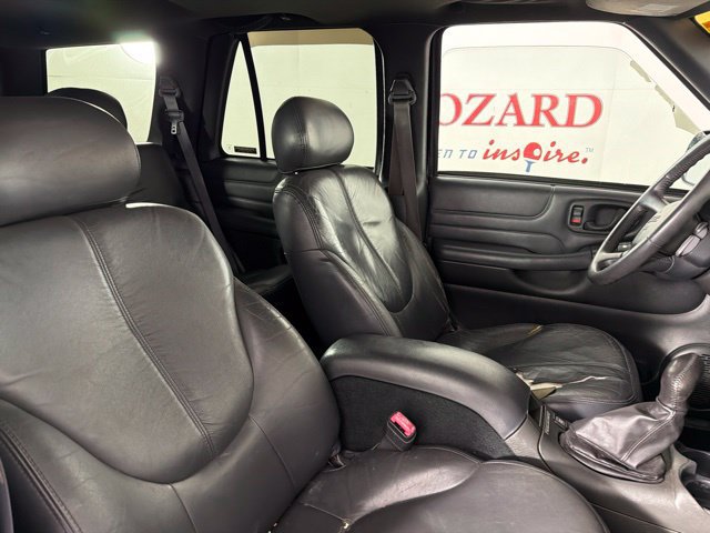 Used 2000 GMC Jimmy SLT w/ Marketing Opt Pkg AWD/4WD image 27