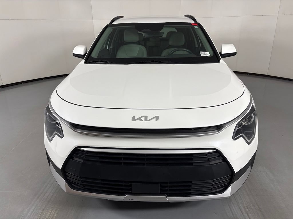Used 2024 Kia Niro EX FWD image 3