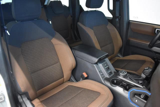 Used 2022 Ford Bronco Outer Banks AWD/4WD image 6