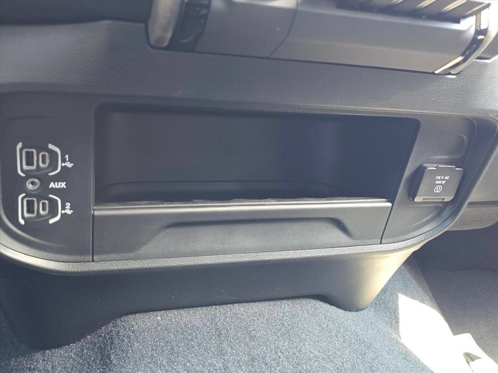 New 2027 RAM 3500 Tradesman AWD/4WD image 13