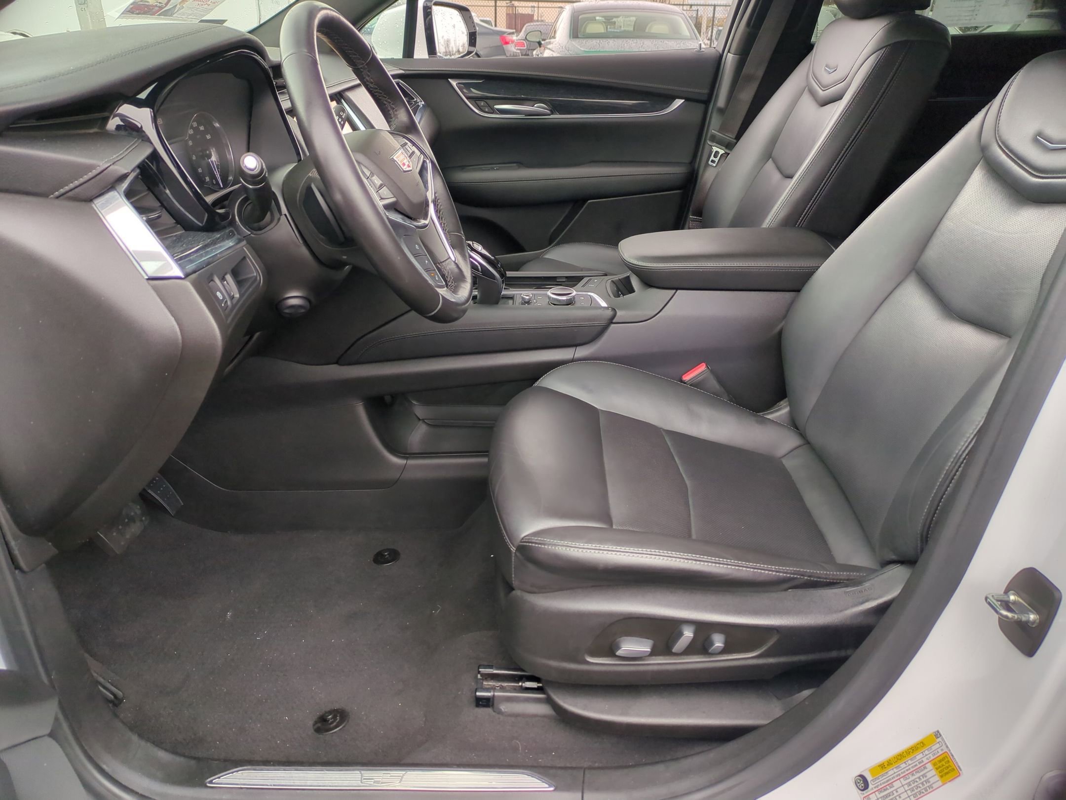 Certified 2022 Cadillac XT5 Premium Luxury image 19