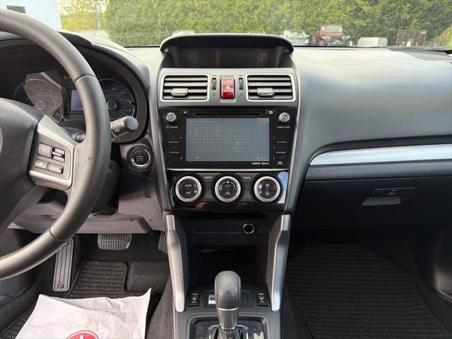 Used 2016 Subaru Forester 2.5i Touring w/ Eyesight & Navigation System AWD/4WD image 31