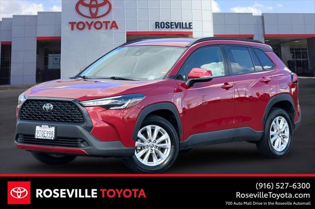 Certified 2022 Toyota Corolla Cross LE FWD image 1