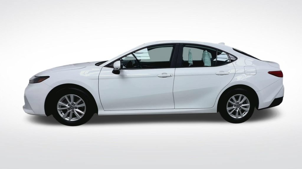 Used 2025 Toyota Camry LE w/ Convenience Package AWD/4WD image 8