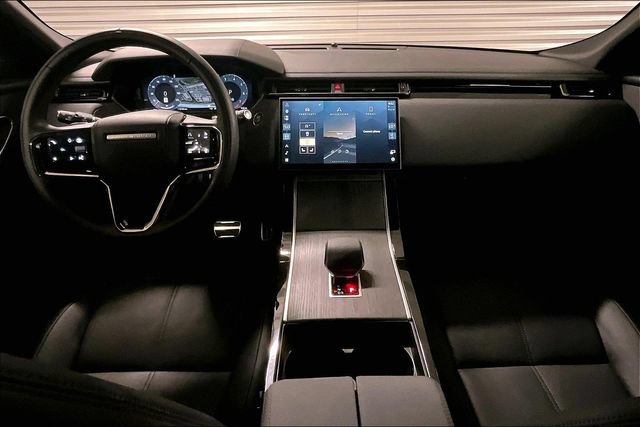 Certified 2026 Land Rover Range Rover Velar Dynamic SE AWD/4WD image 18