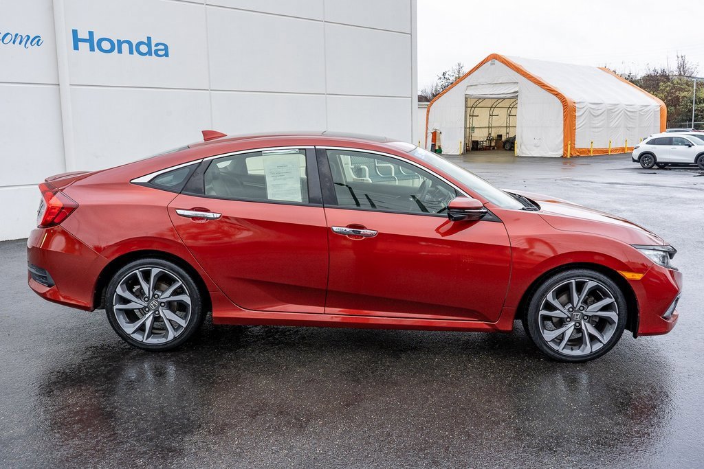 Certified 2019 Honda Civic Touring image 16