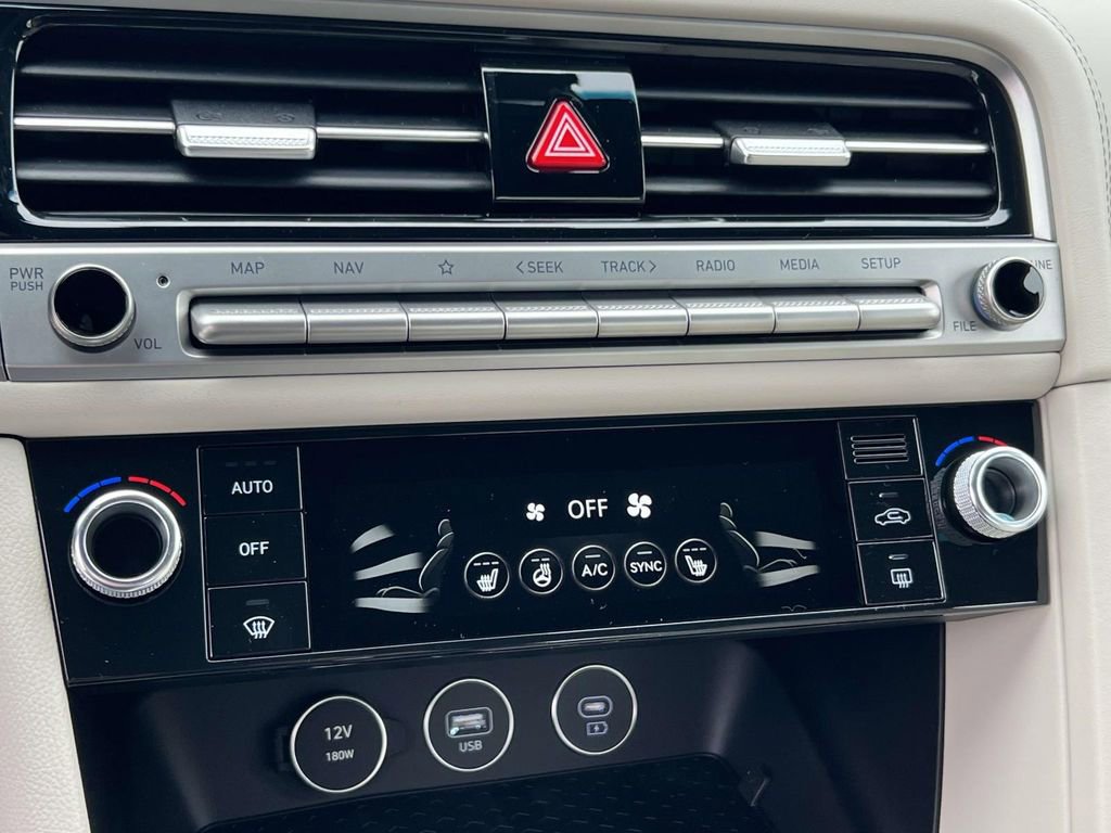 New 2026 Genesis G70 2.5T image 15