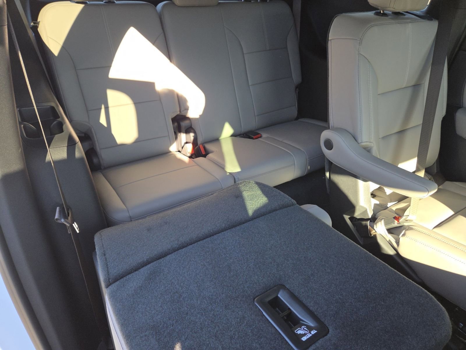 New 2026 GMC Acadia Elevation w/ Elevation Premium Package image 27