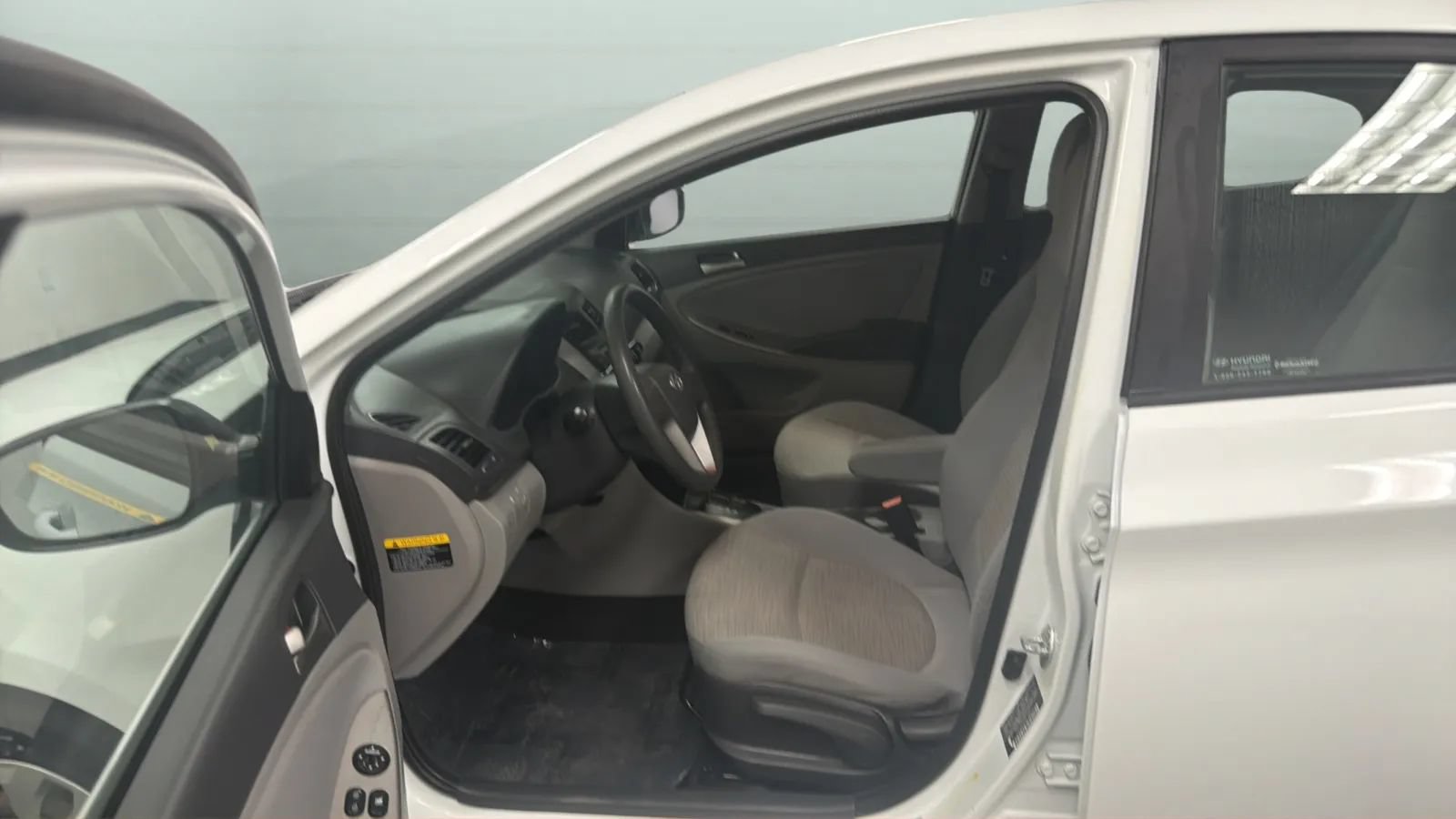 Used 2017 Hyundai Accent SE FWD image 19