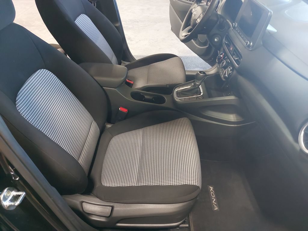 Used 2022 Hyundai Kona SE AWD/4WD image 10