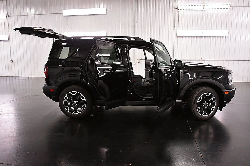 New 2025 Ford Bronco Sport Outer Banks w/ Outer Banks Tech Package+ image 32