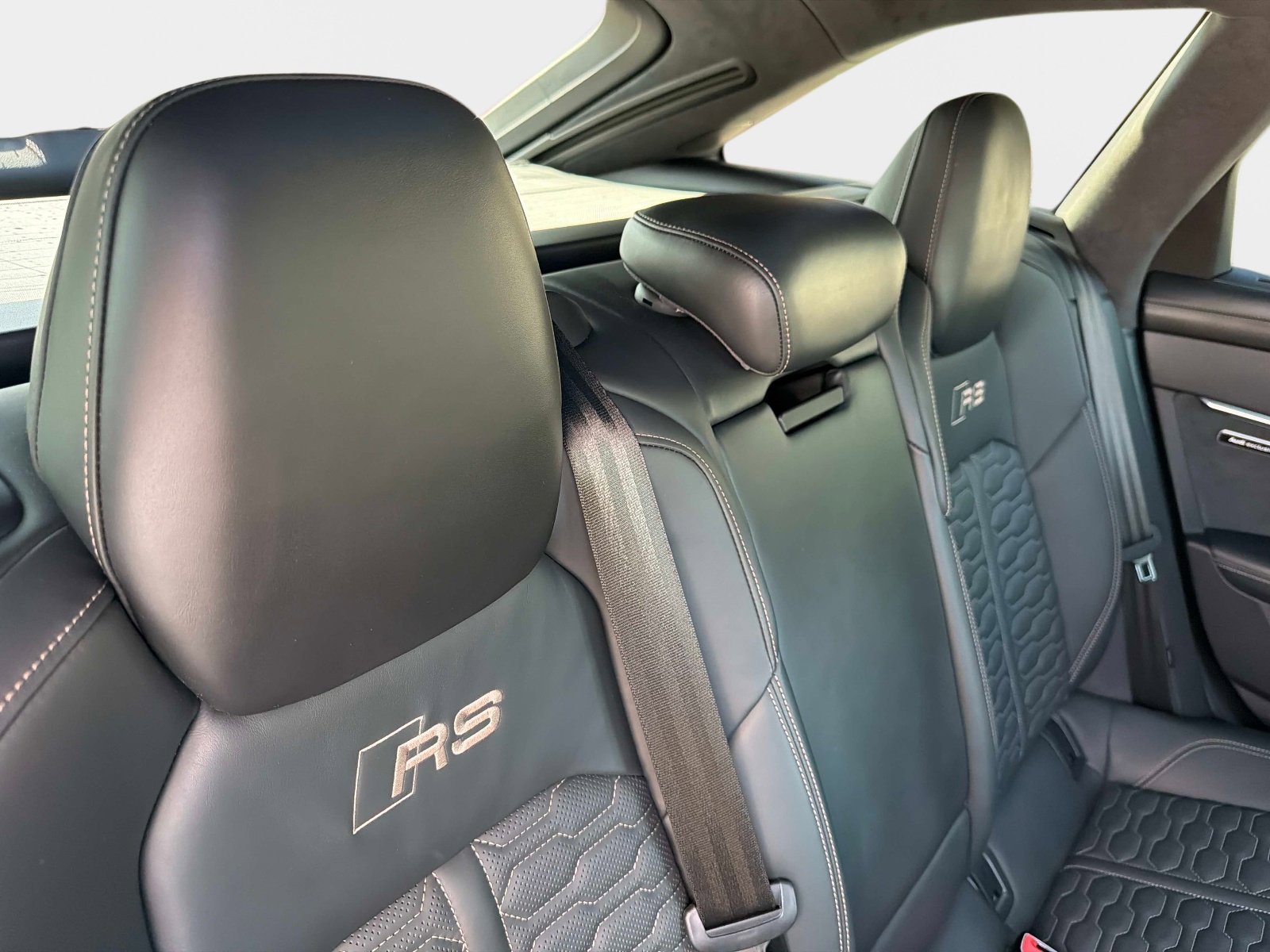 Used 2024 Audi RS 6 performance image 28