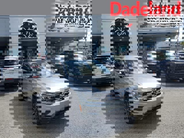 Used 2020 Volkswagen Tiguan SE