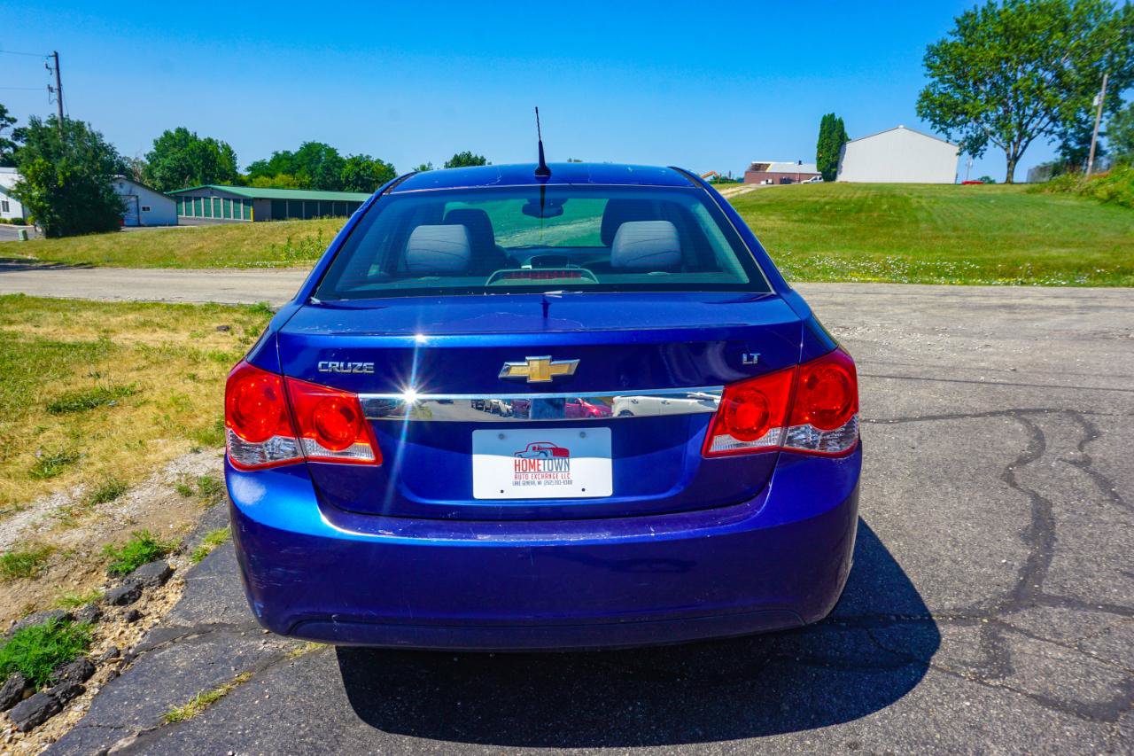 Used 2013 Chevrolet Cruze LT FWD image 4