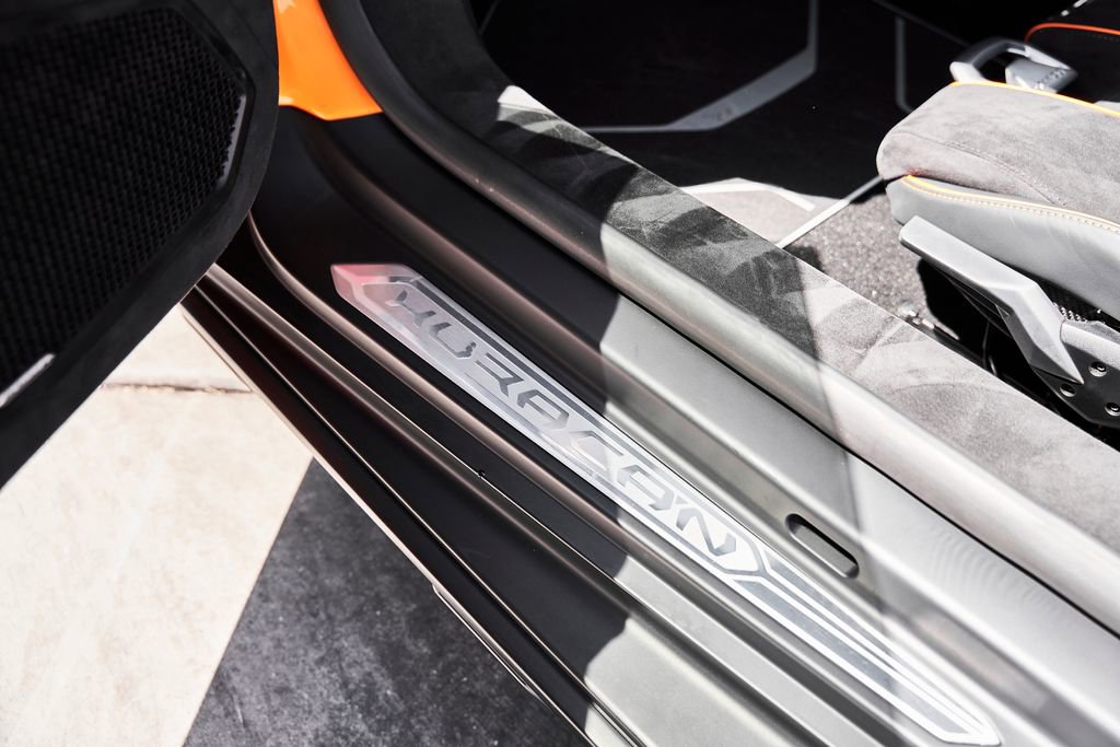 Used 2023 Lamborghini Huracan Sterrato image 43