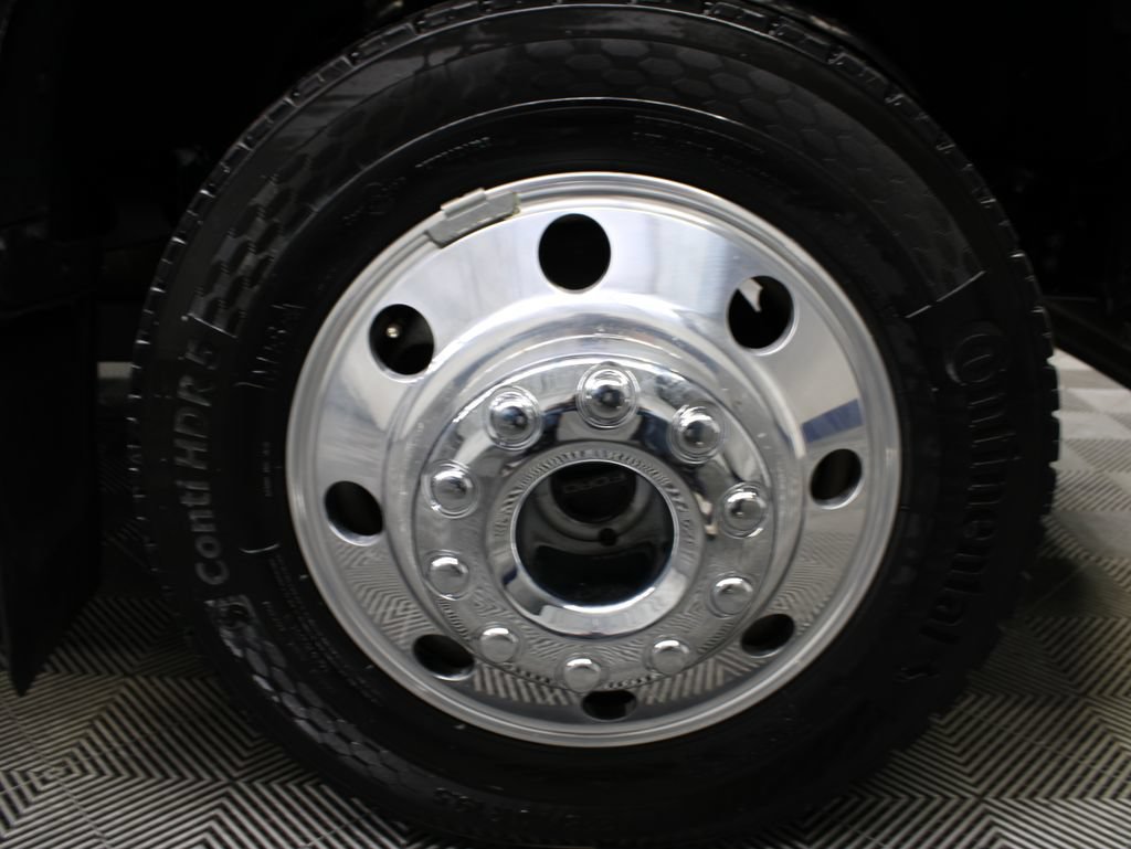 Used 2026 Ford F450 Platinum AWD/4WD image 13