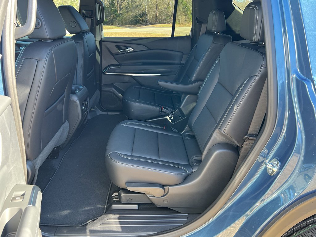 New 2026 Chevrolet Traverse LT w/ Midnight/Sport Edition image 19