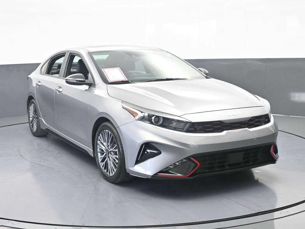 Used 2023 Kia Forte GT-Line w/ GT-Line Premium Package image 9