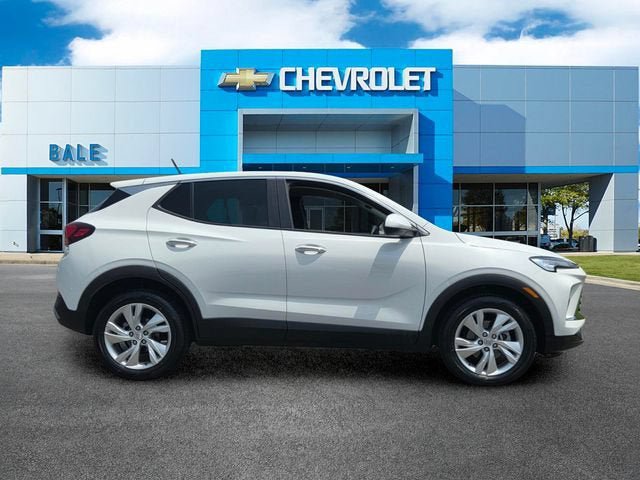 Used 2024 Buick Encore GX Preferred FWD image 2