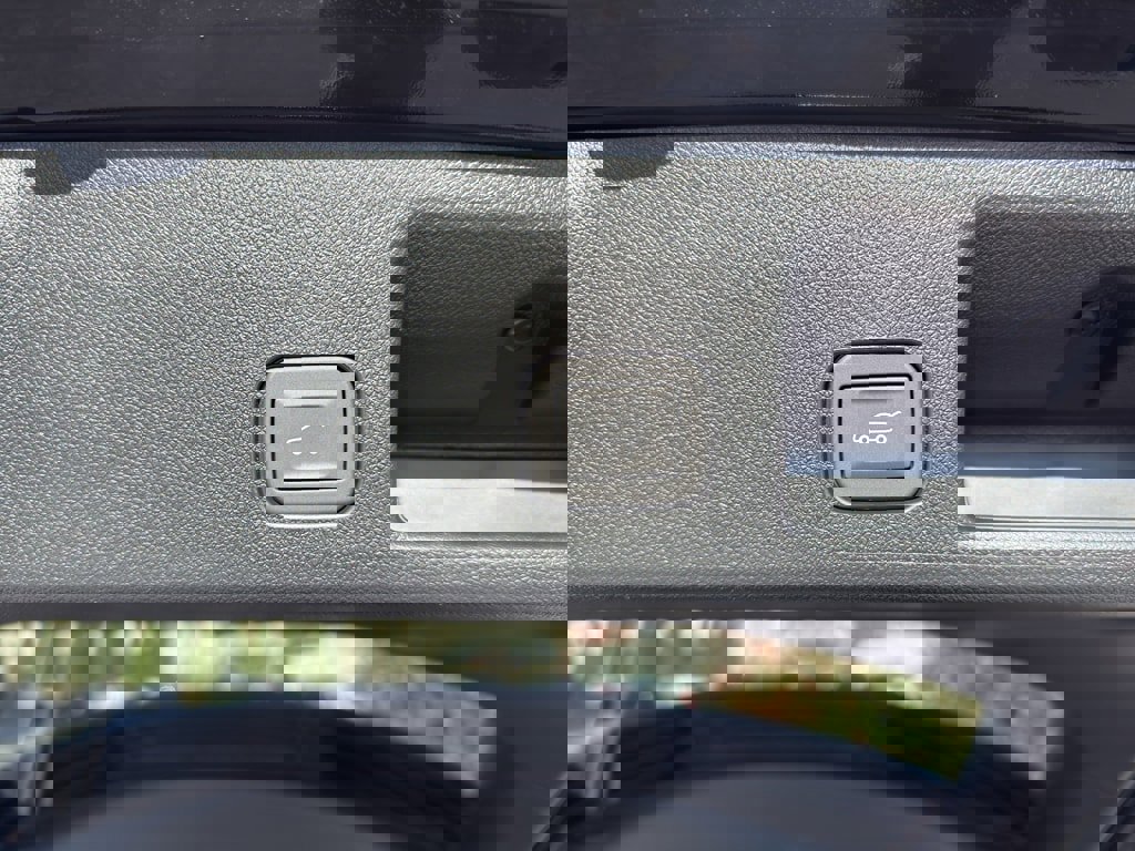 New 2026 Chevrolet Equinox EV LT image 21