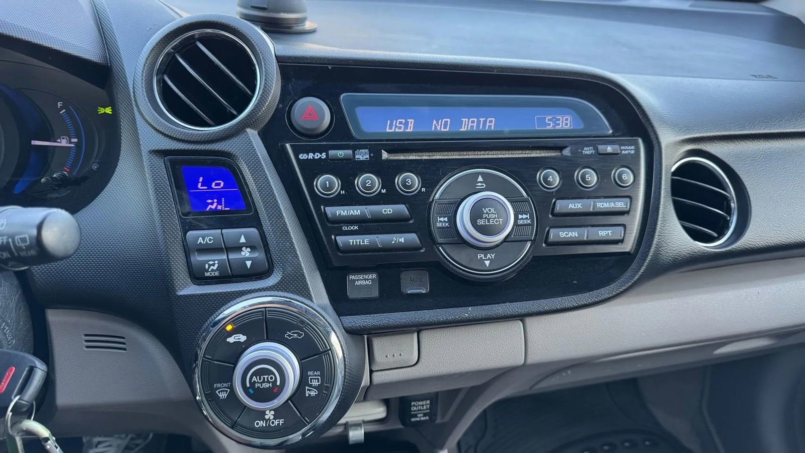 Used 2013 Honda Insight EX image 12